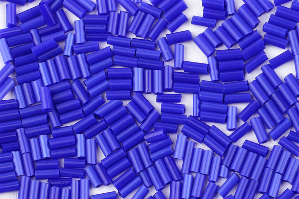 Kerrie Berrie Bugle Seed Beads for Jewellery Making in Bright Blue