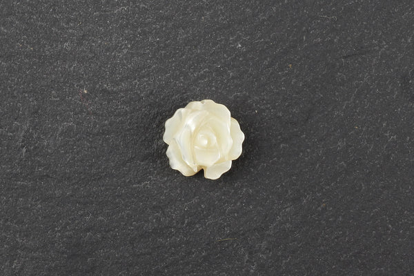 Kerrie Berrie UK Shell Floral Flower Beads for Costume Jewellery Making