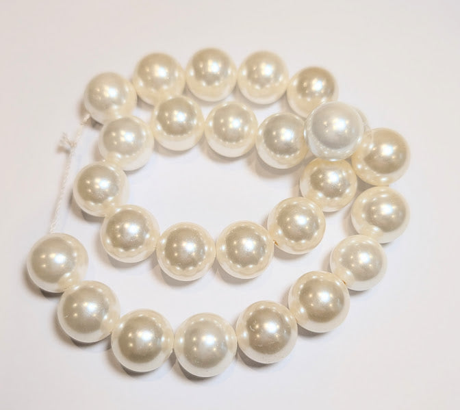 Cream Shell Pearls - 16mm