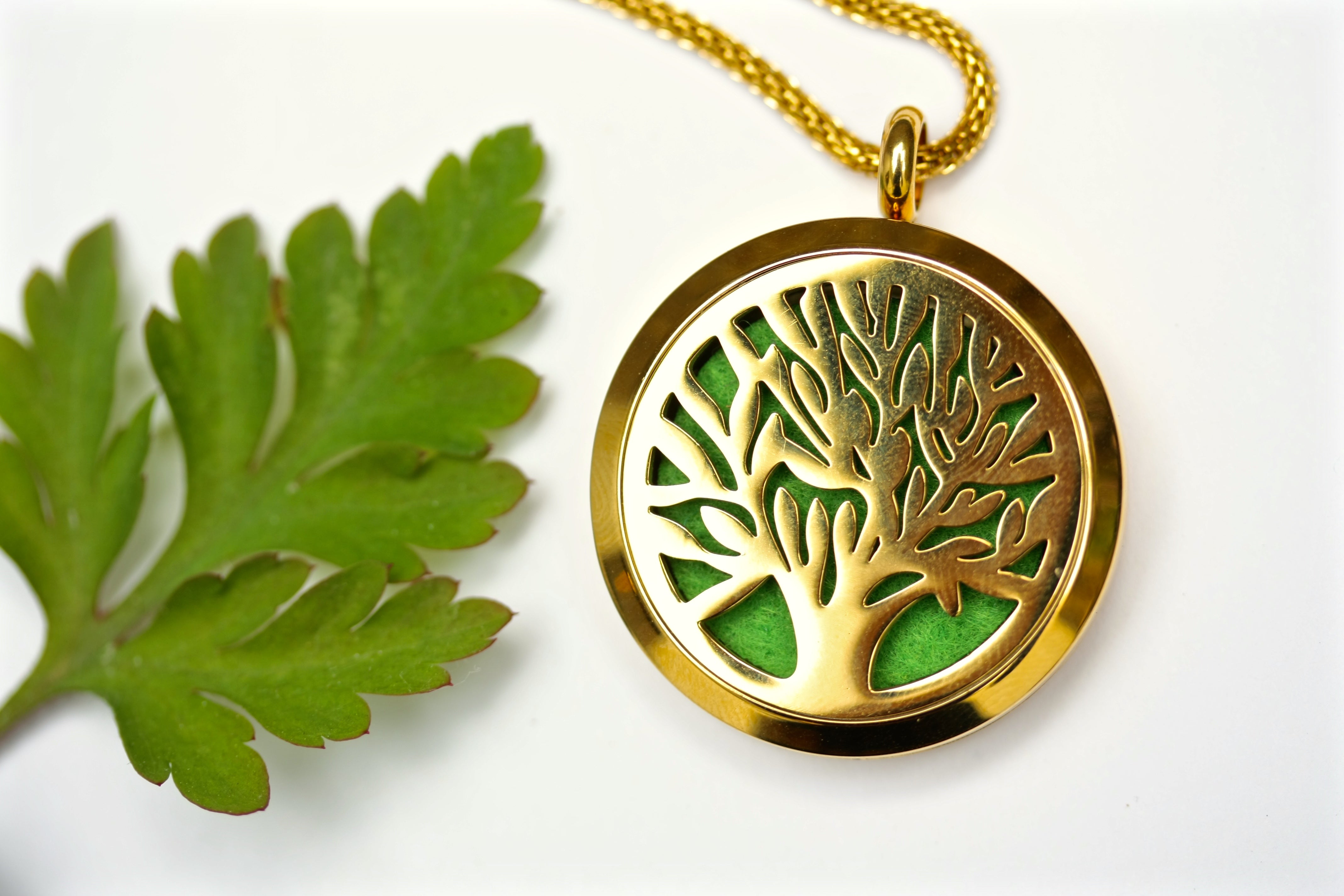 GIFT SET Gold Tree of Life Essential Oil Diffuser Locket