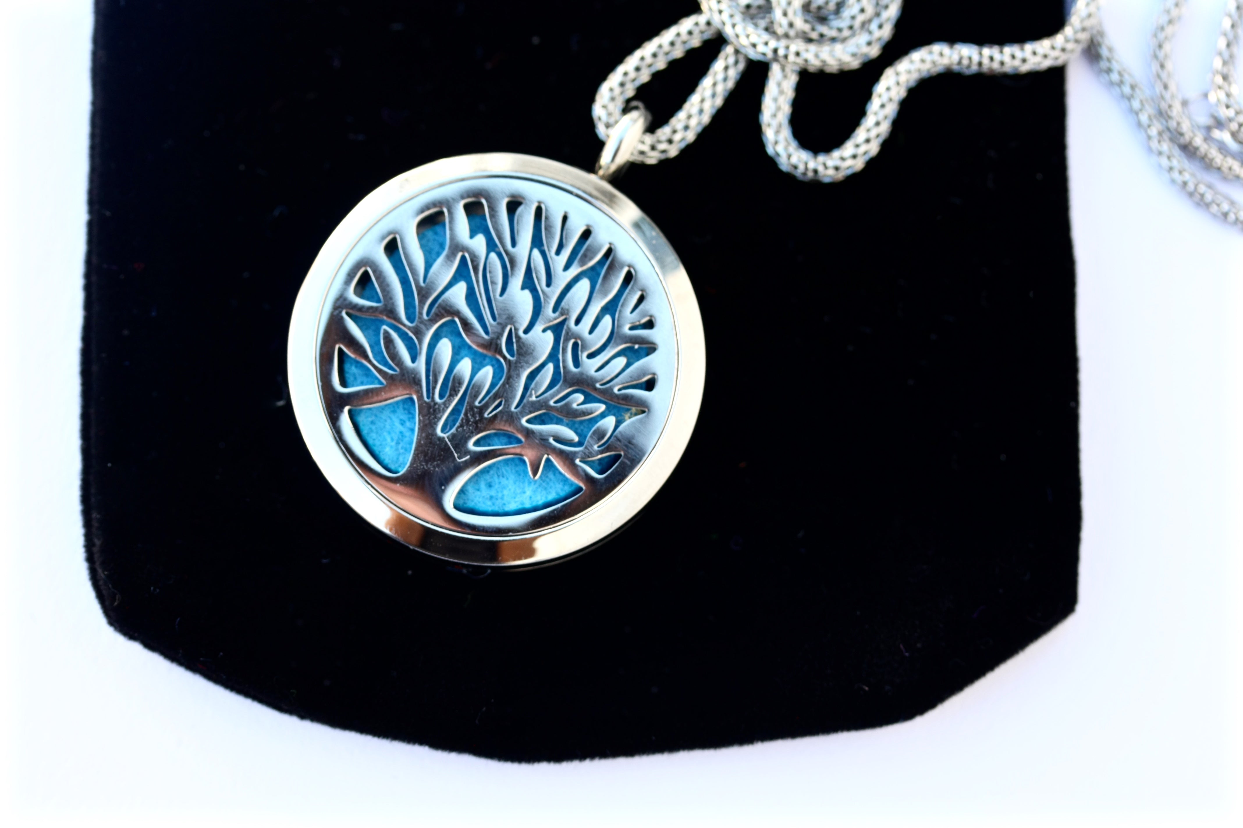 Benefits of Essential Oils with a Tree of Life Diffuser Necklace