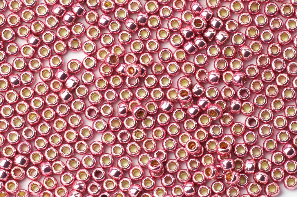 Kerrie Berrie Size 8 Seed Beads for Jewellery Making With UK Delivery in  metallic pink