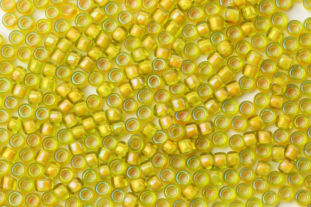 Kerrie Berrie Size 8 Seed Beads for Jewellery Making With UK Delivery in transparent yellow