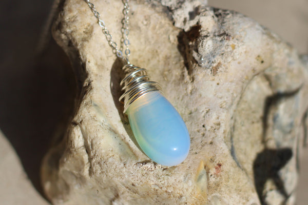 Kerrie Berrie Handmade Wire-wrapped Opalite Necklace