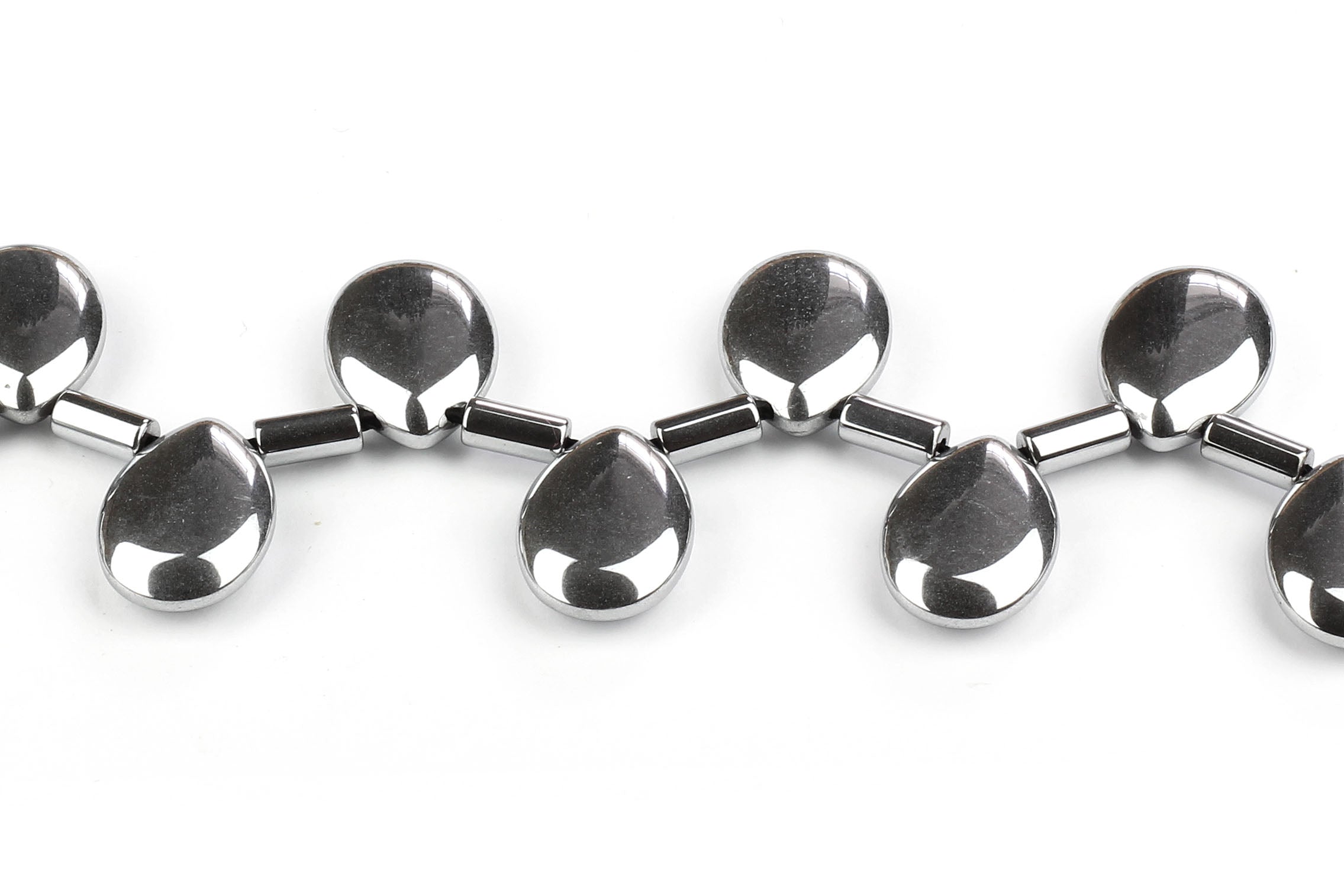 Silver 2024 hematite beads