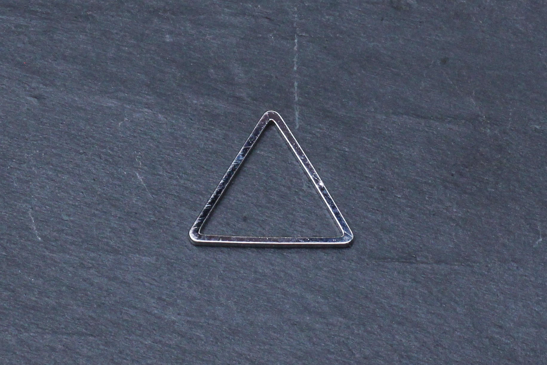 Small 13mm Silver Triangle Geometric Shape Link KerrieBerrie