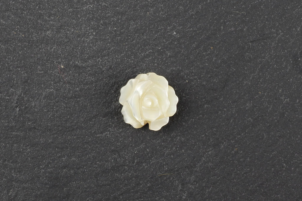 Kerrie Berrie UK Shell Floral Flower Beads for Costume Jewellery Making