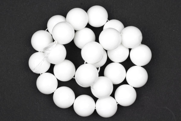 Kerrie Berrie UK Acrylic Beads for Beading and Jewellery Making in white
