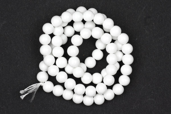 Kerrie Berrie UK Glass Beads for Beading and Jewellery Making in white